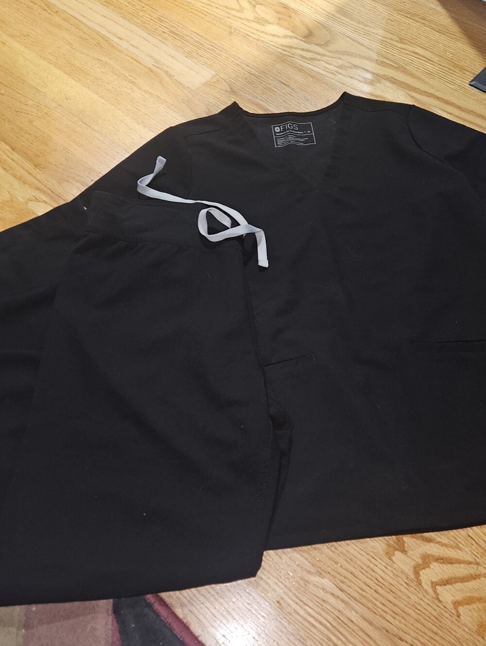 Black Figs Scrubs Set